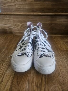 Converse High Top Sneakers White Black with Pink Lining